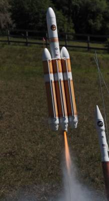 DFR Tech Delta IV Heavy Launch