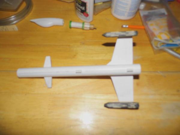 Wing, Canards, & Launch Lugs glued on