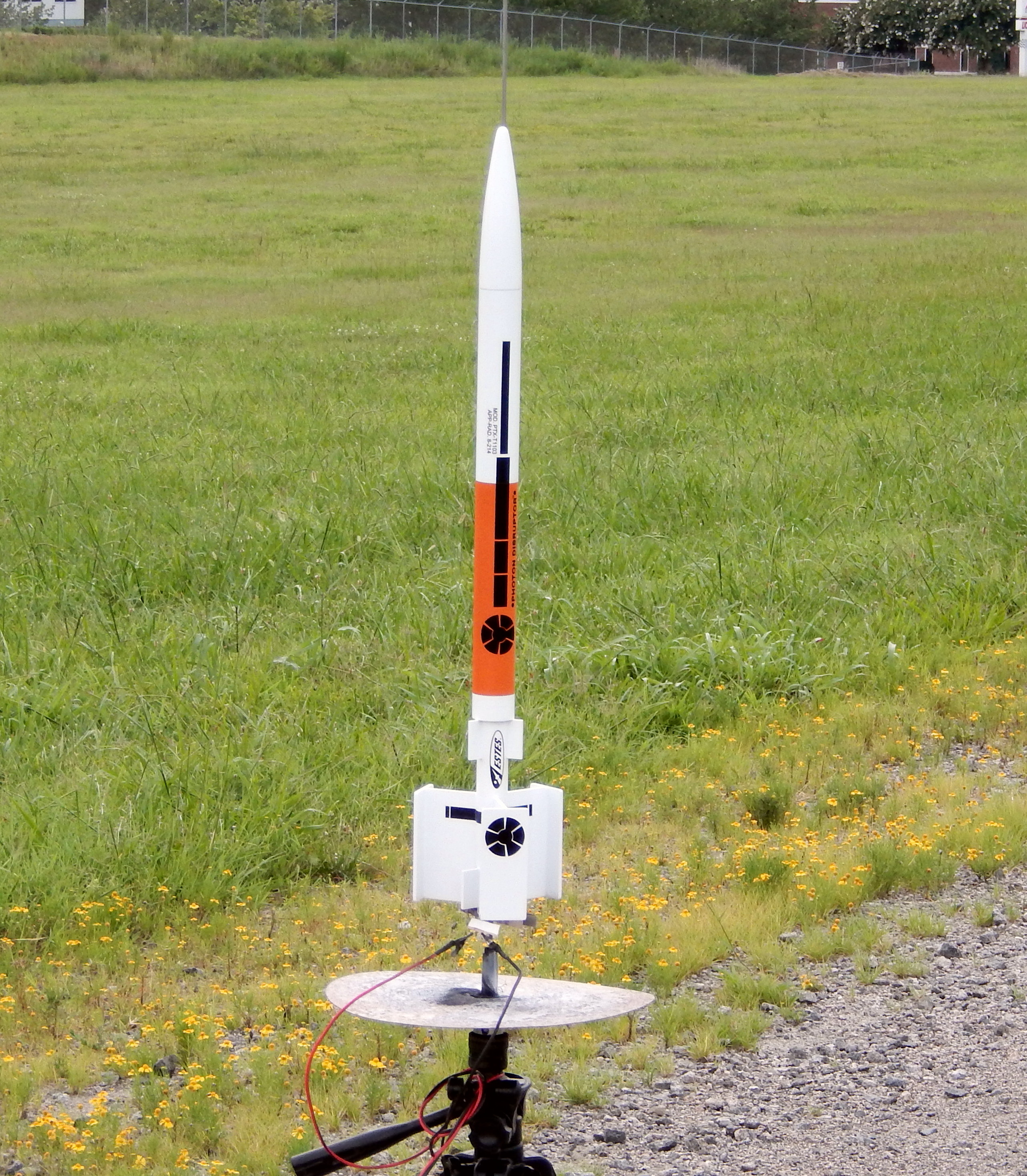 Estes Flying Model Rocket Kit Photon Disruptor 3025  OOP 