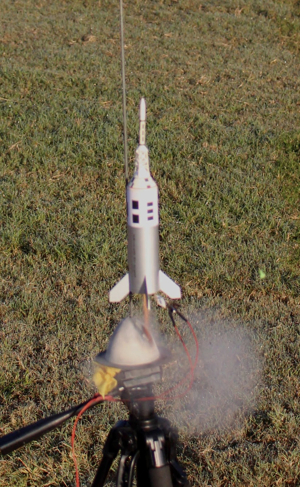 Estes Flying Model Rocket Kit Little Joe II 7227