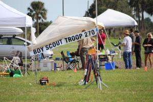 Scouts Selling Food