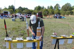 Carl Loads His Delta IV Heavy