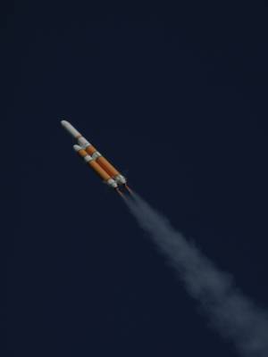 Carl's Delta IV Heavy