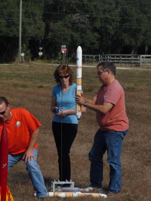 Setting Up the Delta IV Heavy