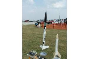 Estes Flying Model Rocket Kit Flutter-By 3013 OOP 